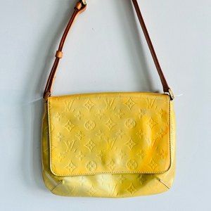 Louis Vuitton LV Shoulder Bag  Thompson Street Yellow Vernis (Authentic)